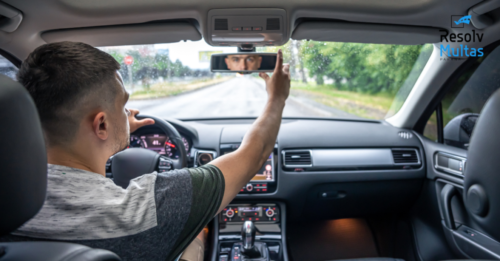 Dirigir sem atenção ou sem os cuidados indispensáveis à segurança 15